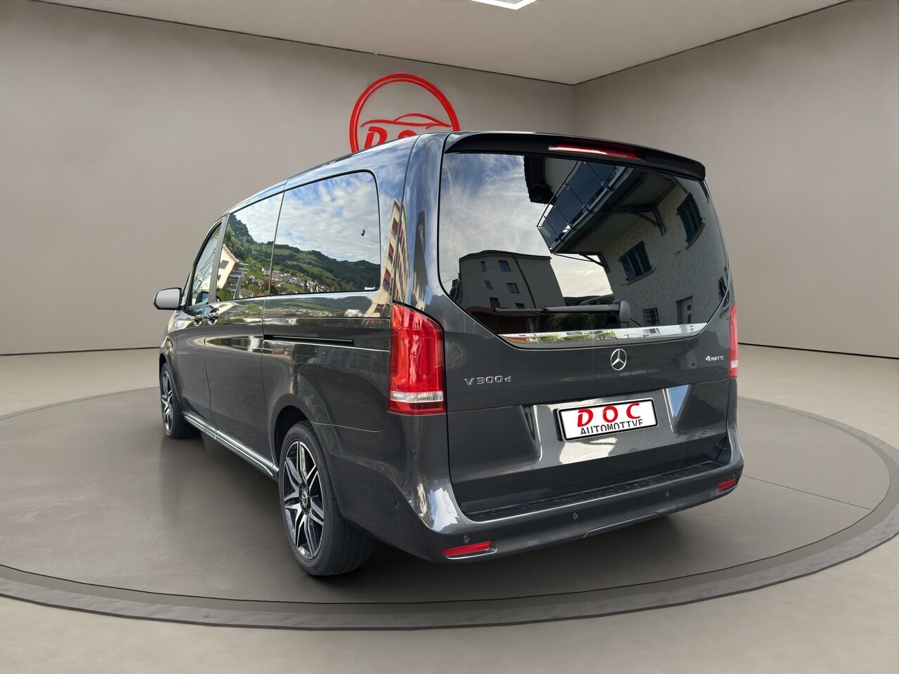 Mercedes V 300 d lang AMG 8s Line Avantgarde 4 Matic