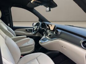 Mercedes V 300 d lang AMG 8s Line Avantgarde 4 Matic
