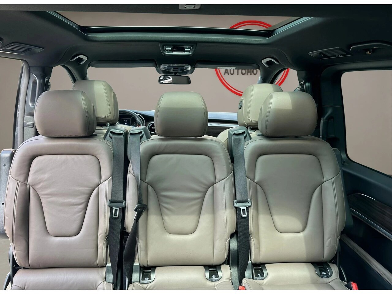 Mercedes V 300 d lang AMG 8s Line Avantgarde 4 Matic