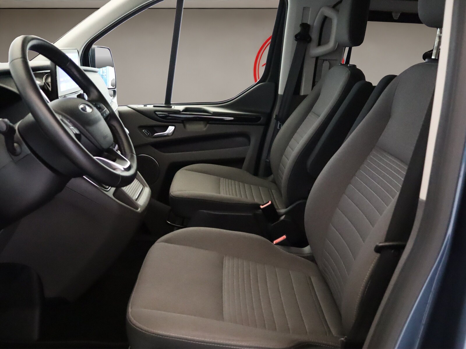 Ford Tourneo Custom 2.0 Diesel L2H1